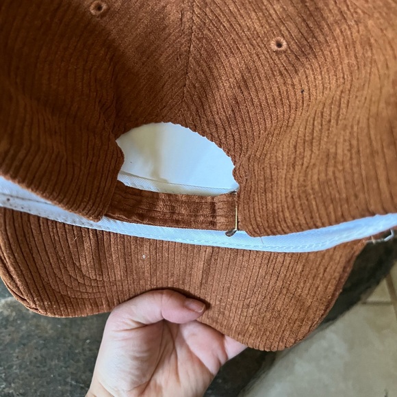 Corduroy Hat Los Angeles logo - Picture 2 of 2